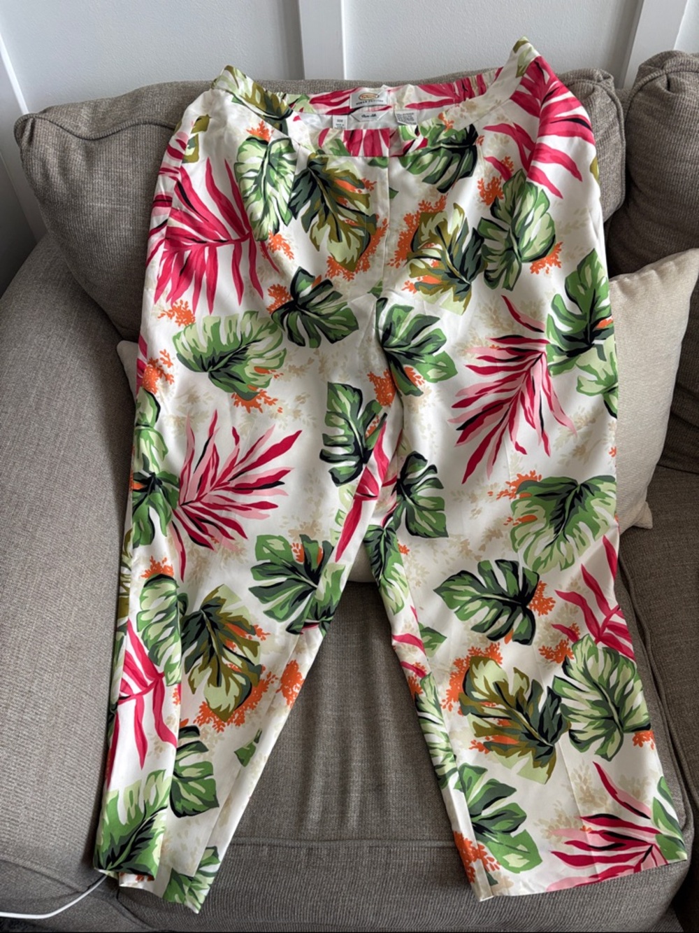 Talbots Tropical Leaf Print 100% Silk Trousers